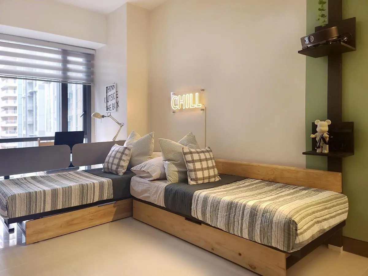 Spacious Family Sleeper Bgc & 84Inch Cinema Manila