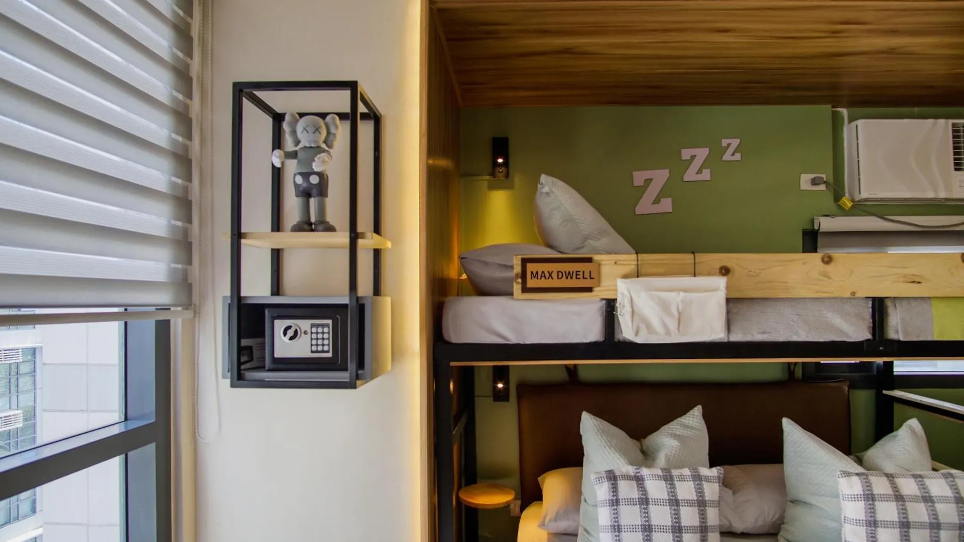 Spacious Family Sleeper Bgc & 84Inch Cinema Manila 0*,